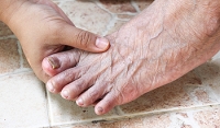 Treating Foot Problems as You Age