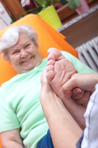 Intervention Can Help Improve Foot Health in Aging Adults